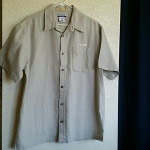 Columbia mens short sleeve button down shirt